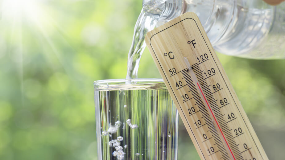 Wasserglas mit Thermometer
