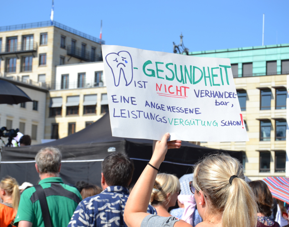 Schild Gesundheit ist nicht verhandelbar