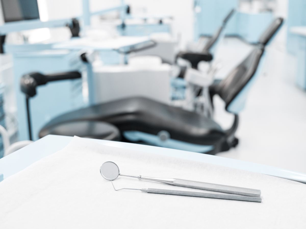 Instrumente beim Zahnarzt