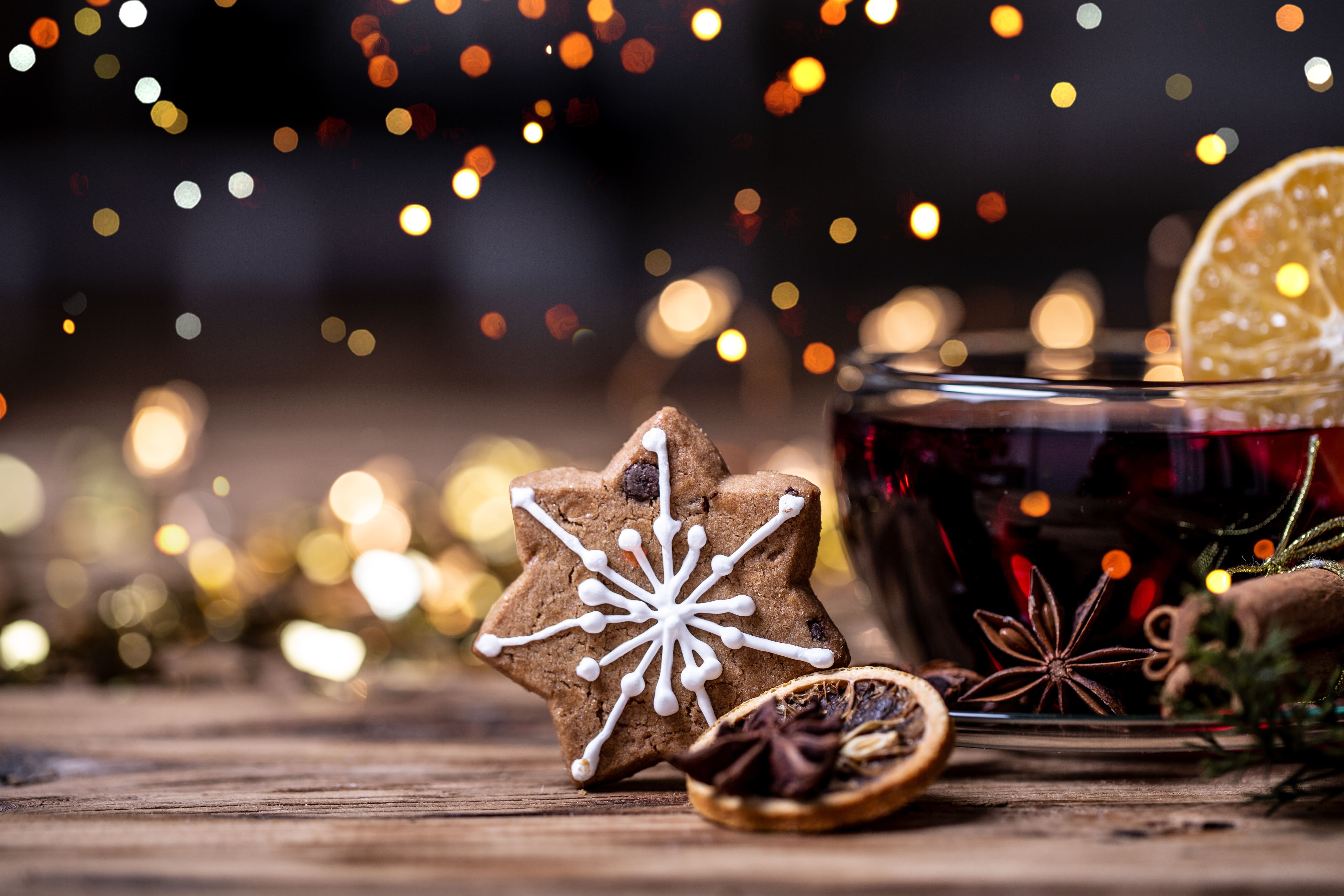 Weihnachtsgebäck mit Cranberry Tee